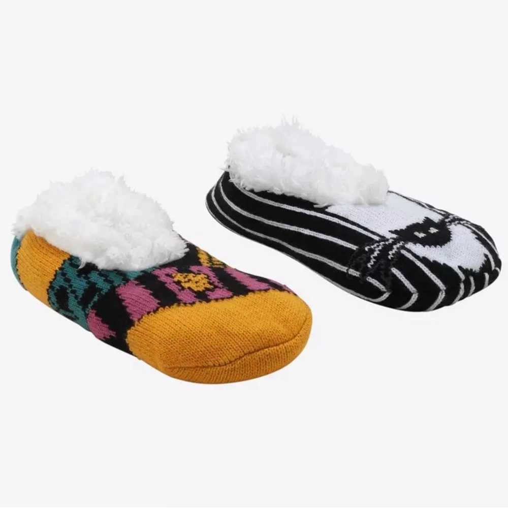 DISNEY THE NIGHTMARE BEFORE CHRISTMAS Jack & Sally SLIPPER SOCKS! Cozy Sherpa